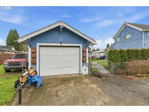 441 4th Avenue Castle Rock WA 98611