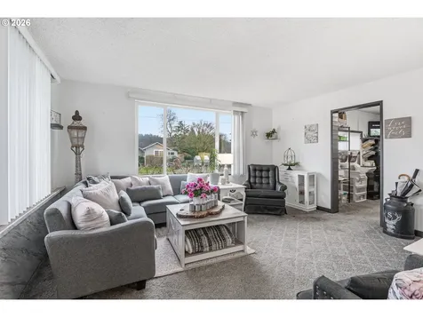 441 4th Avenue Castle Rock WA 98611