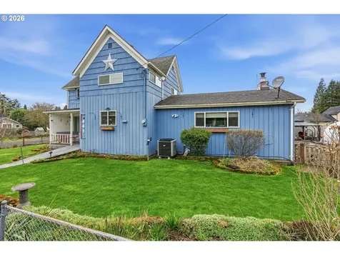 441 4th Avenue Castle Rock WA 98611