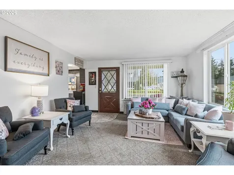 441 4th Avenue Castle Rock WA 98611