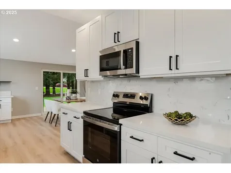9340 SW Ochoco Court Tualatin OR 97062
