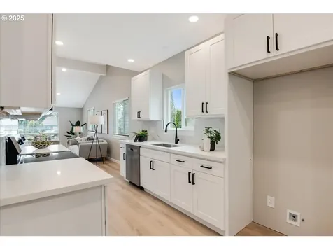 9340 SW Ochoco Court Tualatin OR 97062