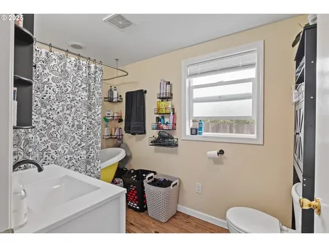 1434 Maryland Avenue Myrtle Point OR 97458
