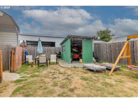 1434 Maryland Avenue Myrtle Point OR 97458