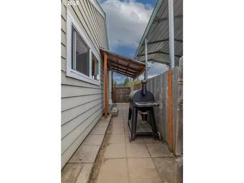 1434 Maryland Avenue Myrtle Point OR 97458