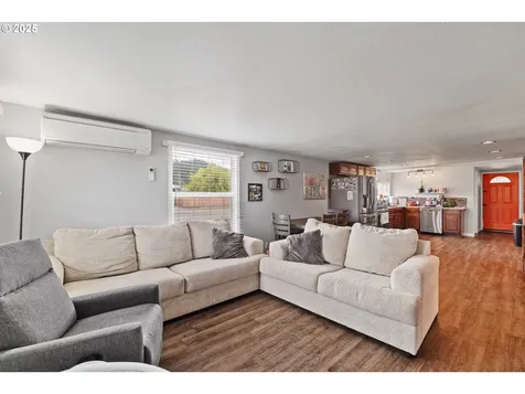 1434 Maryland Avenue Myrtle Point OR 97458