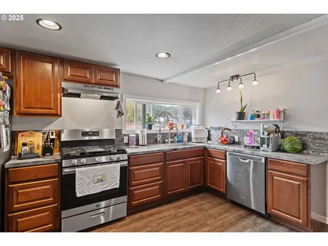 1434 Maryland Avenue Myrtle Point OR 97458