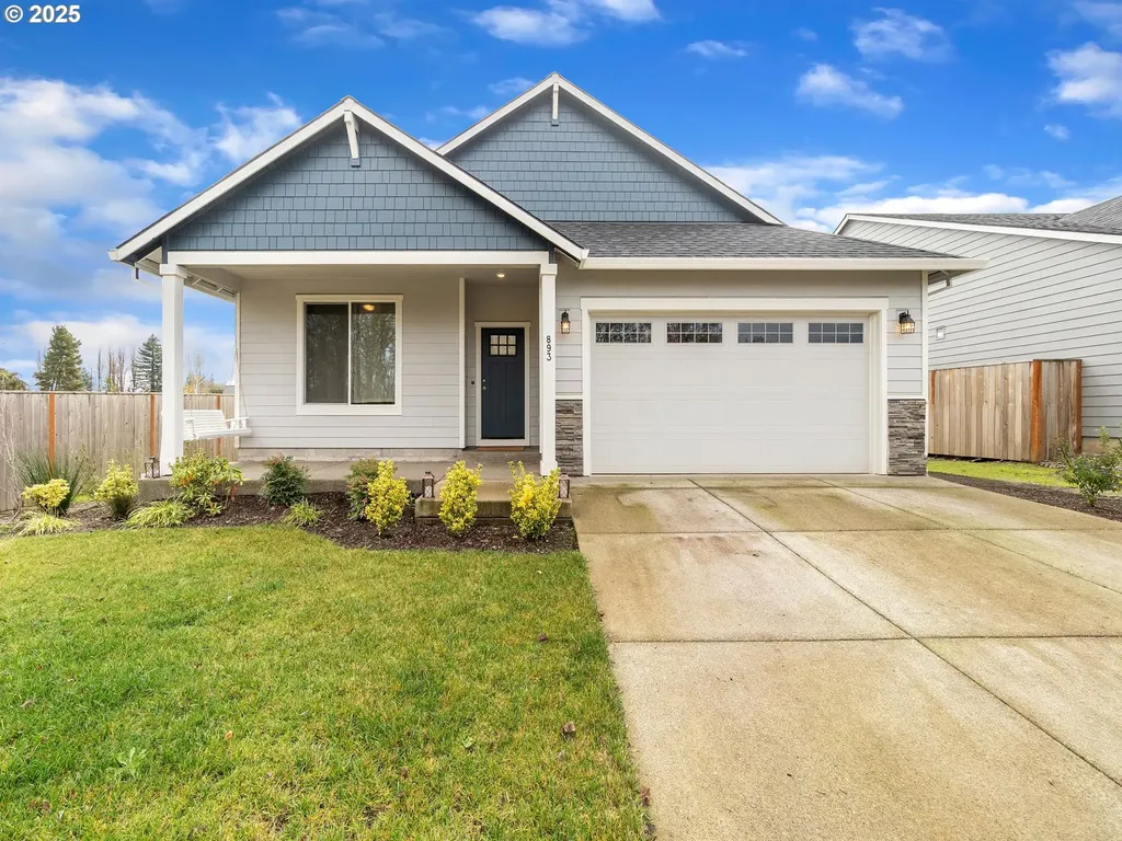 893 E Cleveland Street Carlton OR 97111