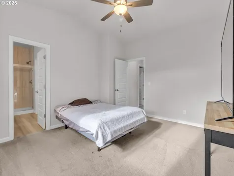 893 E Cleveland Street Carlton OR 97111