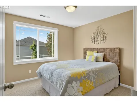 1862 SW Elise Place Troutdale OR 97060