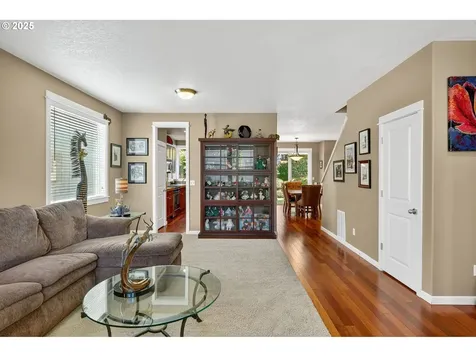 1862 SW Elise Place Troutdale OR 97060
