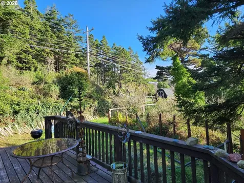 307 12th Street Port Orford OR 97465