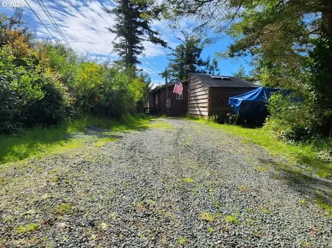 307 12th Street Port Orford OR 97465
