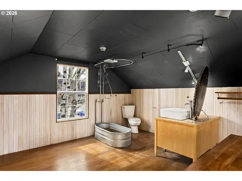 5751 SE 87th Avenue Portland OR 97266