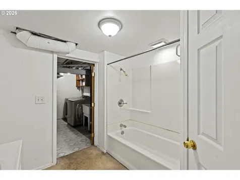5751 SE 87th Avenue Portland OR 97266