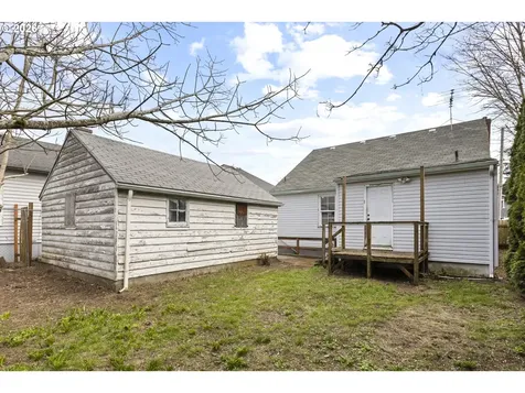 5751 SE 87th Avenue Portland OR 97266