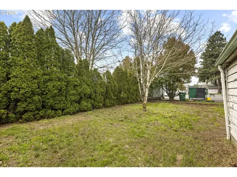 5751 SE 87th Avenue Portland OR 97266