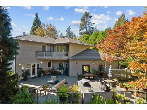 2642 SW Bucharest Court Portland OR 97225