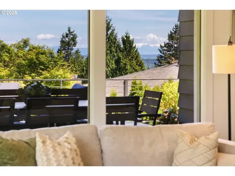 1121 Devon Lane Lake Oswego OR 97034