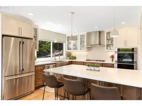 1121 Devon Lane Lake Oswego OR 97034