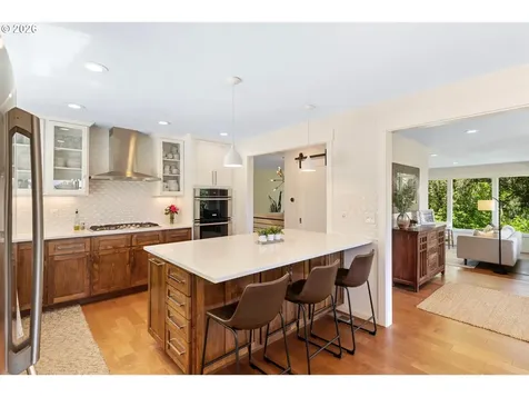 1121 Devon Lane Lake Oswego OR 97034