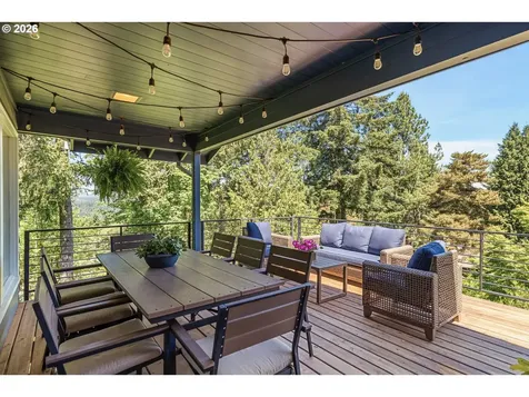 1121 Devon Lane Lake Oswego OR 97034