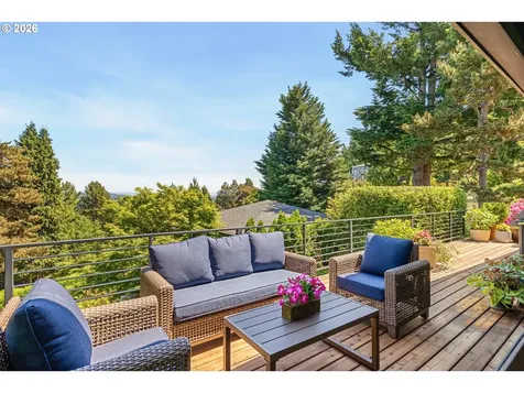 1121 Devon Lane Lake Oswego OR 97034