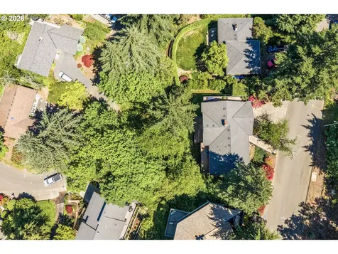 1121 Devon Lane Lake Oswego OR 97034