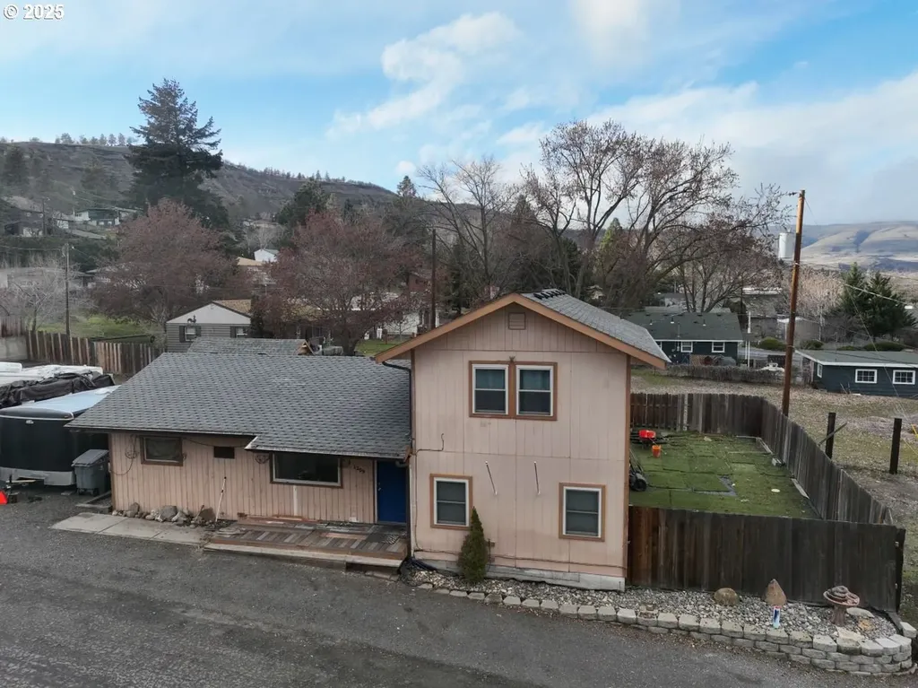 1209 Frost Court The Dalles OR 97058