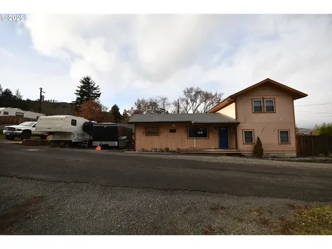 1209 Frost Court The Dalles OR 97058