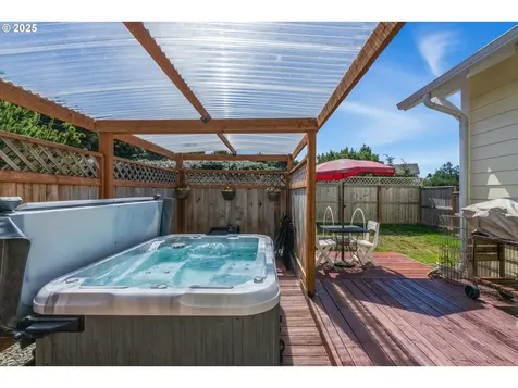 3870 Grant Place Bandon OR 97411