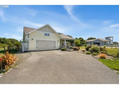3870 Grant Place Bandon OR 97411