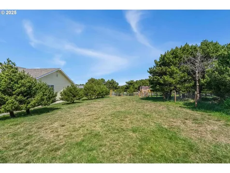 3870 Grant Place Bandon OR 97411