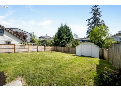 4924 SE Brooklyn Street Portland OR 97206
