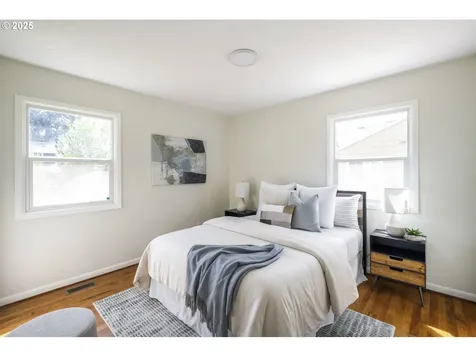 4924 SE Brooklyn Street Portland OR 97206