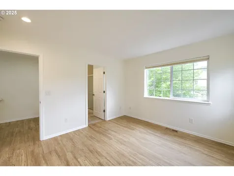 14376 SE Bridgeton Street Clackamas OR 97015