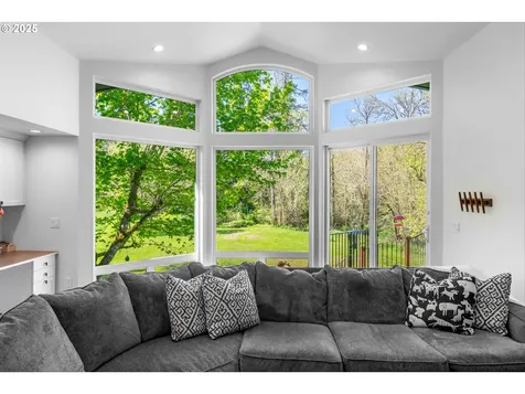 1433 SE 49th Court Hillsboro OR 97123