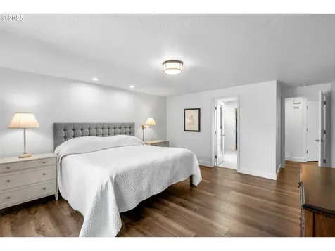 1433 SE 49th Court Hillsboro OR 97123