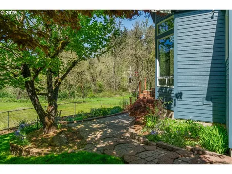 1433 SE 49th Court Hillsboro OR 97123