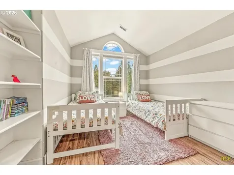 9318 SW 53rd Avenue Portland OR 97219