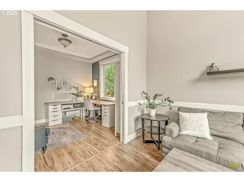 9318 SW 53rd Avenue Portland OR 97219