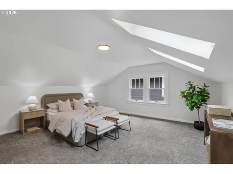 2423 NE 11th Avenue Portland OR 97212