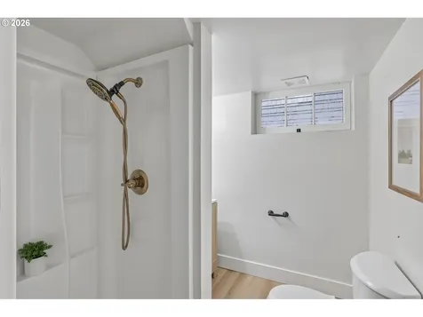 2423 NE 11th Avenue Portland OR 97212