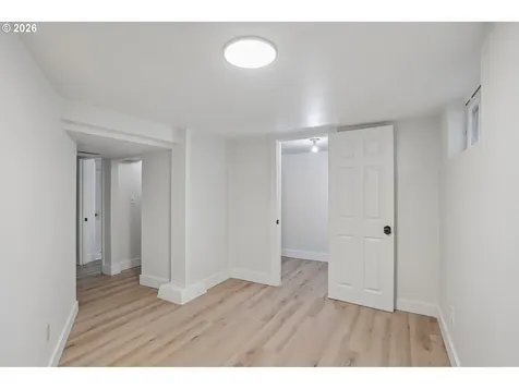 2423 NE 11th Avenue Portland OR 97212