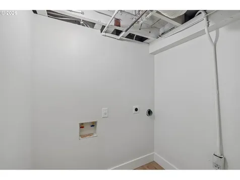 2423 NE 11th Avenue Portland OR 97212