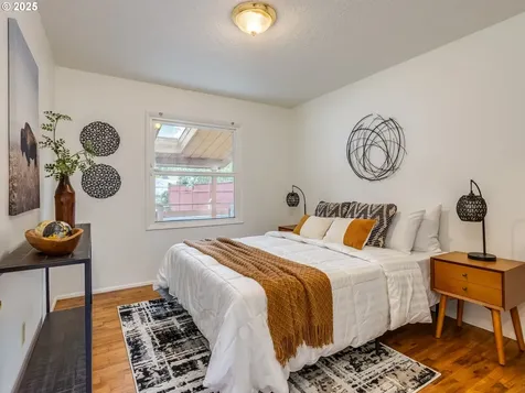 8729 SE Steele Street Portland OR 97266