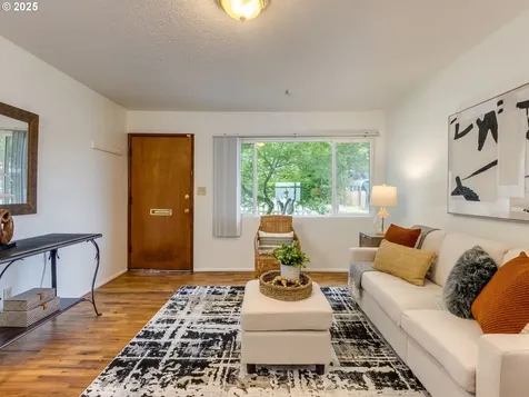 8729 SE Steele Street Portland OR 97266
