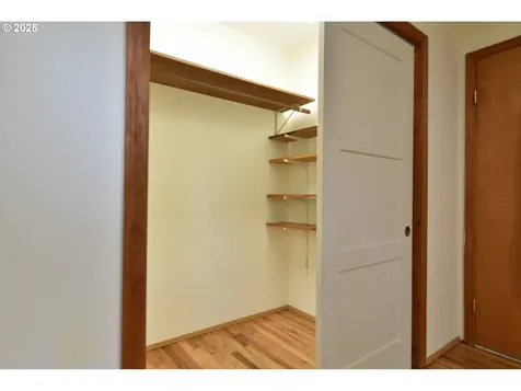 6646 N Bank Street Portland OR 97203