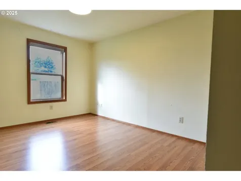 6646 N Bank Street Portland OR 97203
