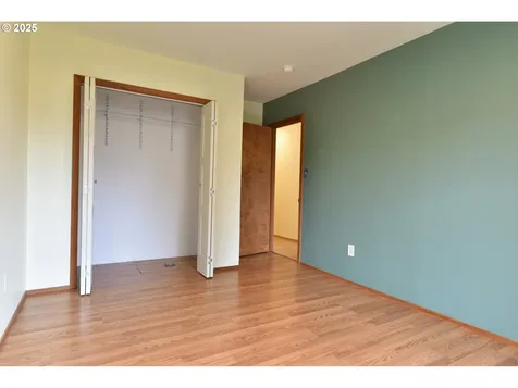6646 N Bank Street Portland OR 97203